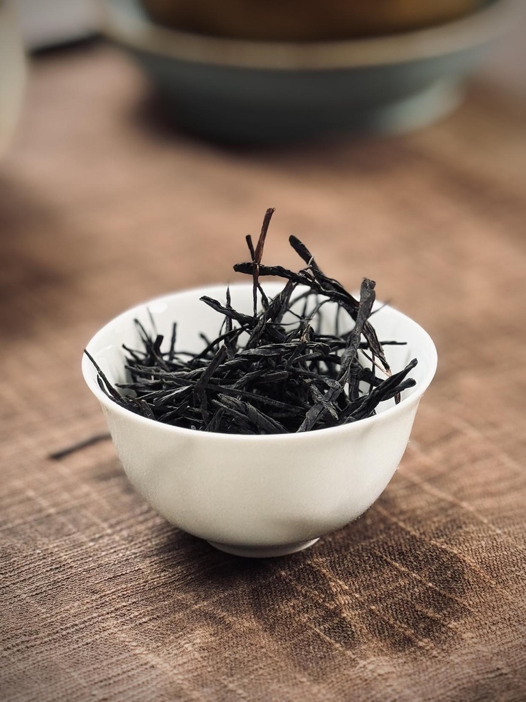 HẮC KIM RỪNG